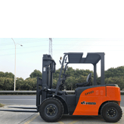 四輪座駕平衡重電動叉車